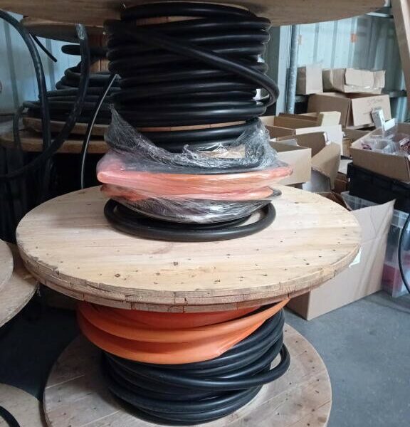CABLE R2V 4X35 - touret de 35 ml